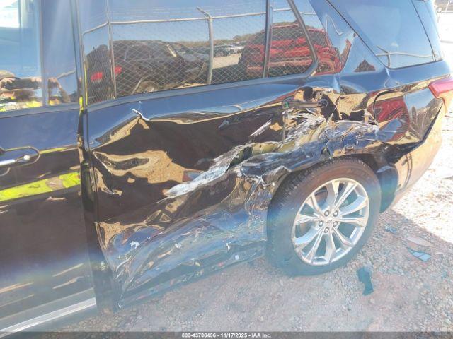 Ford Explorer Limited Image 8