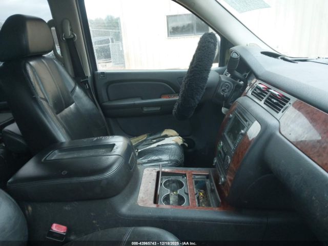 Chevrolet Tahoe Ltz Image 12