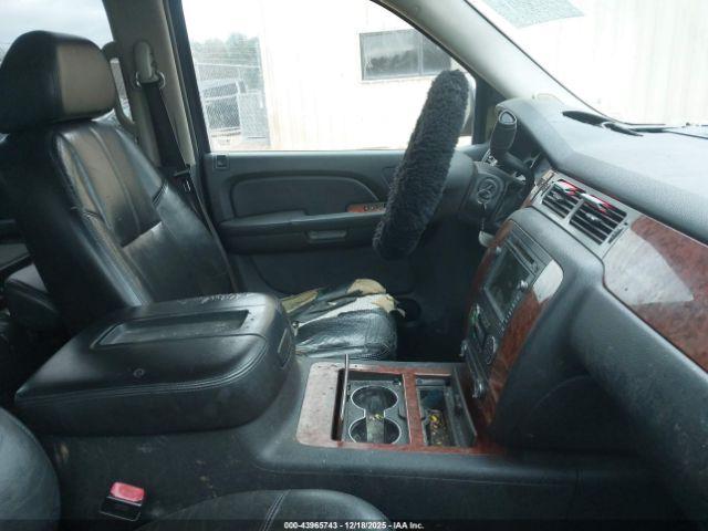 Chevrolet Tahoe Ltz Image 12