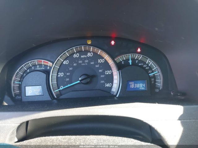 Toyota Camry Se Image 10