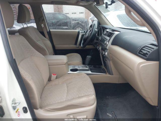 Toyota 4Runner Sr5 V6 Image 10