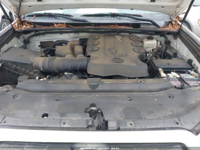 Toyota 4Runner Sr5 V6 Image 13