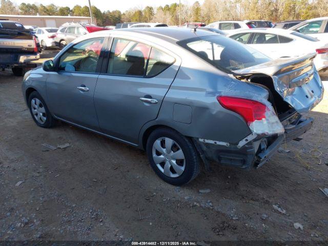 Nissan Versa 1.6 Sv Image 3
