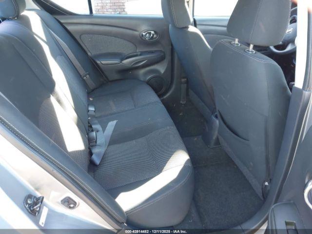 Nissan Versa 1.6 Sv Image 11