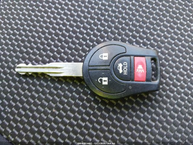 Nissan Versa 1.6 Sv Image 9