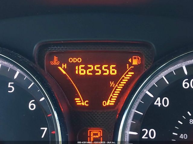 Nissan Versa 1.6 Sv Image 15