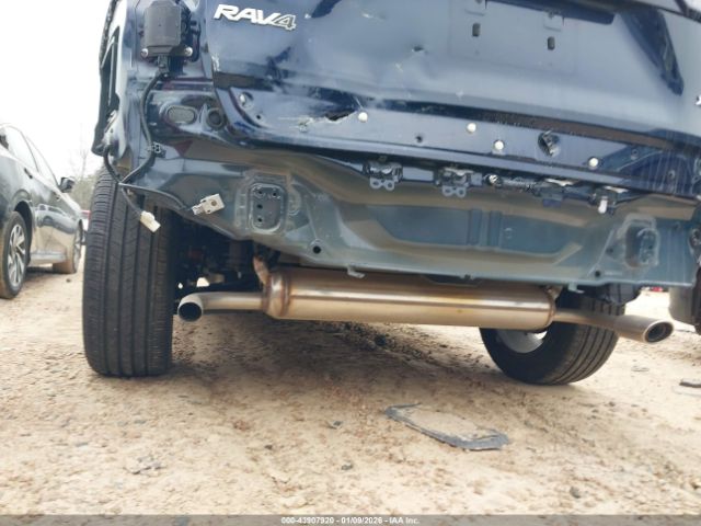 Toyota RAV4 Xle Premium Image 6