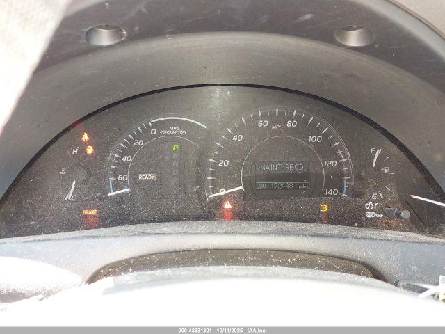 Toyota Camry Image 12