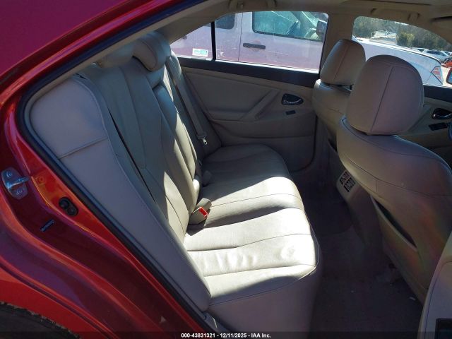 Toyota Camry Image 14