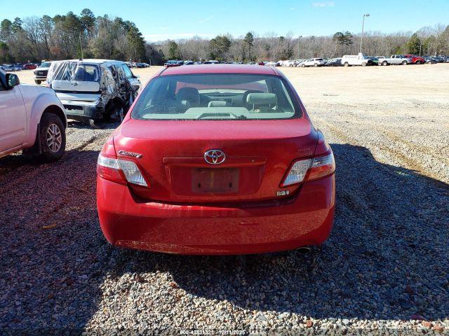 Toyota Camry Image 9