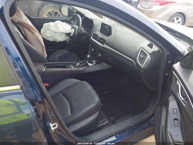 Mazda Mazda3 Touring Image 8