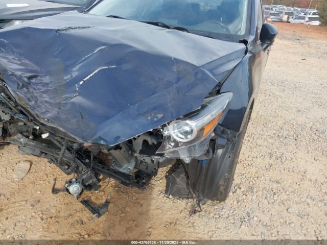 Mazda Mazda3 Touring Image 2