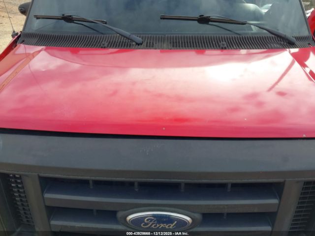 Ford E-250 Commercial Image 6