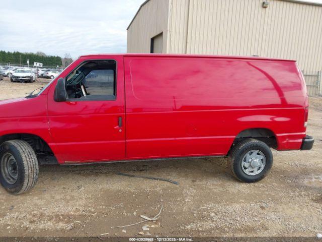 Ford E-250 Commercial Image 15