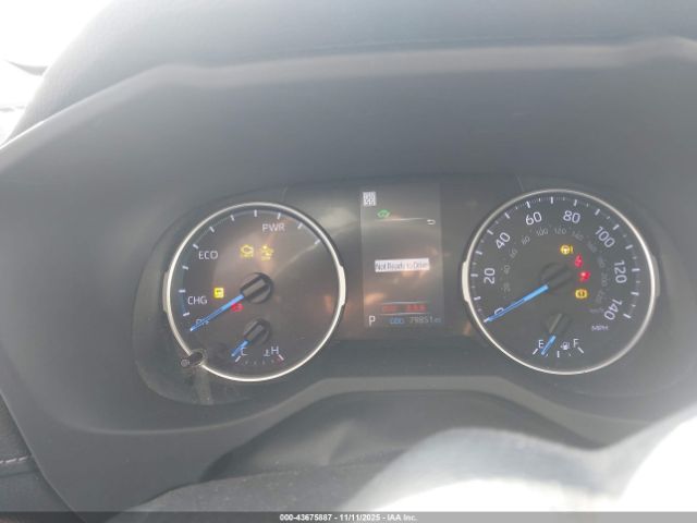 Toyota RAV4 Le Image 16