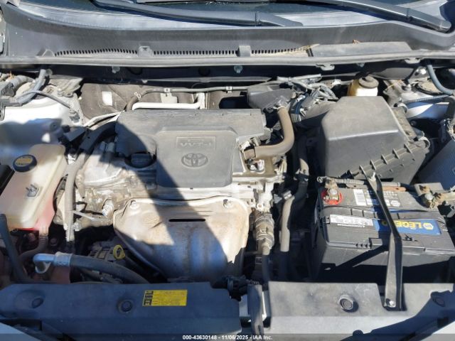 Toyota RAV4 Xle Image 16