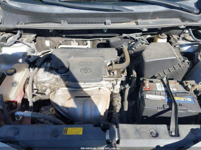 Toyota RAV4 Xle Image 16