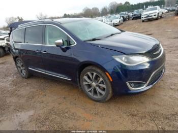  Salvage Chrysler Pacifica