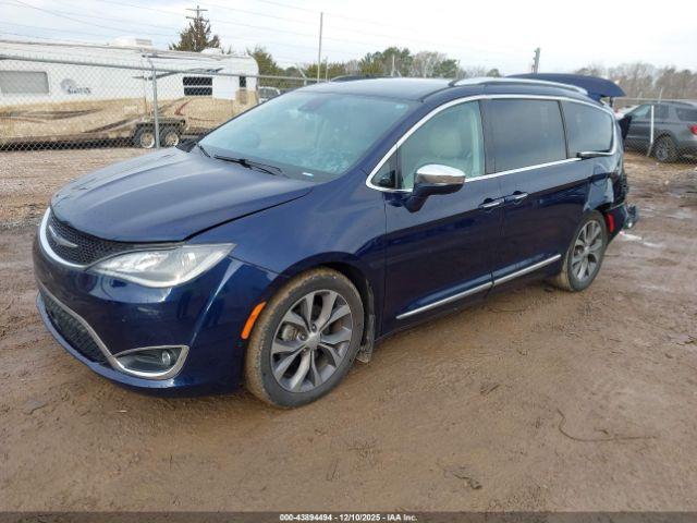 Chrysler Pacifica Limited Image 6