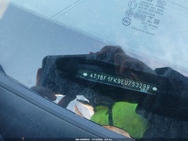 Toyota Camry Se Image 7