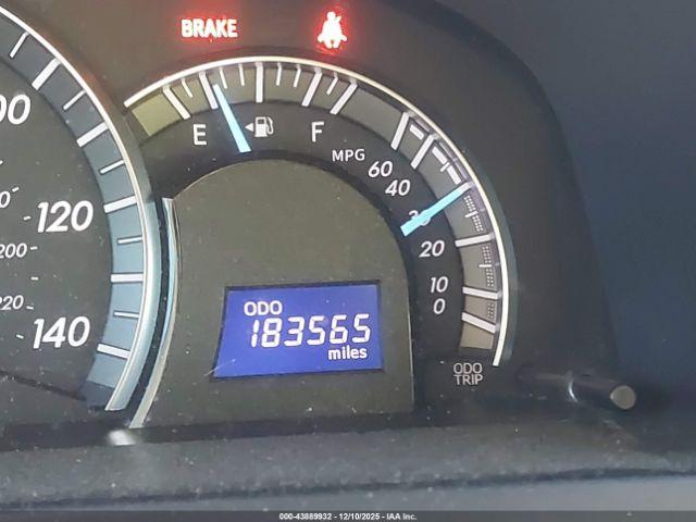 Toyota Camry Se Image 14