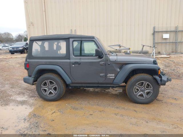 Jeep Wrangler Sport 4x4 Image 14