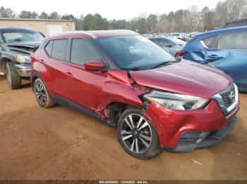  Salvage Nissan Kicks