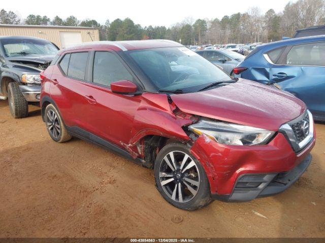  Salvage Nissan Kicks