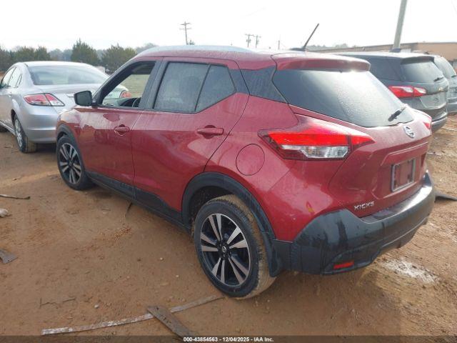 Nissan Kicks Sv Image 2