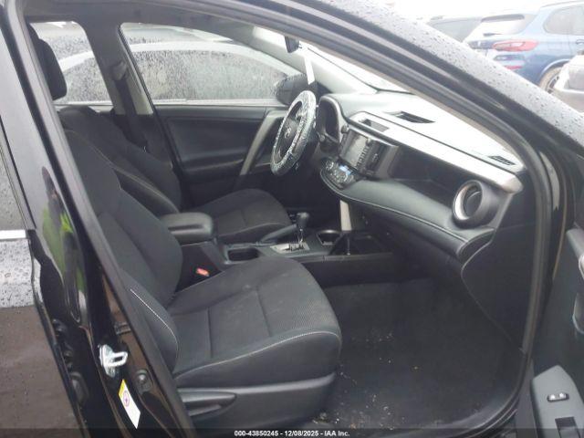 Toyota RAV4 Xle Image 17