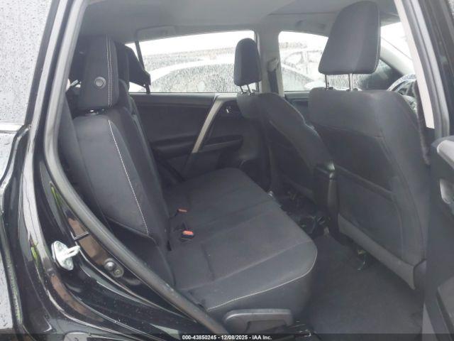 Toyota RAV4 Xle Image 18