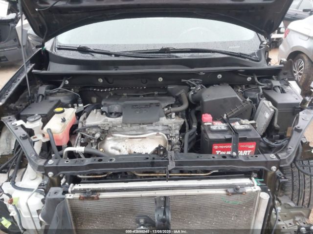 Toyota RAV4 Xle Image 4