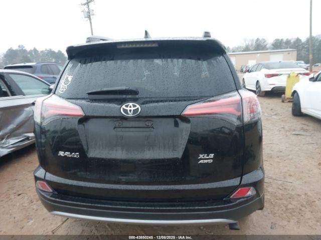 Toyota RAV4 Xle Image 14