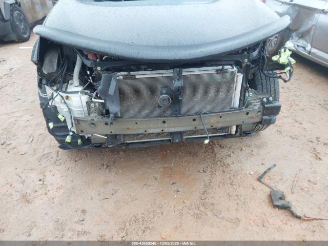 Toyota RAV4 Xle Image 13