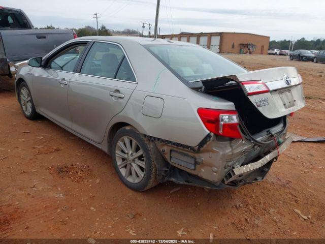 Toyota Camry Xle Image 4