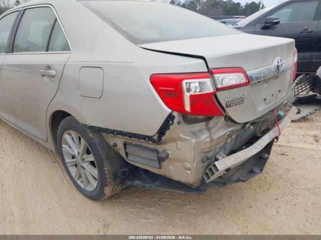 Toyota Camry Xle Image 2