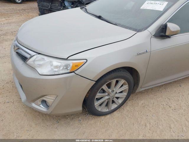 Toyota Camry Xle Image 15