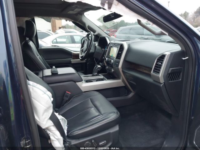 Ford F-150 Lariat Image 8