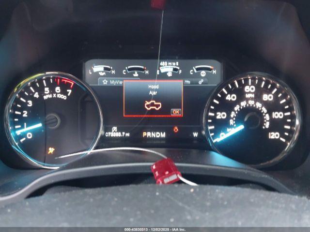 Ford F-150 Lariat Image 4