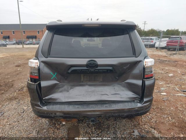 Toyota 4Runner Limited Nightshade Image 15