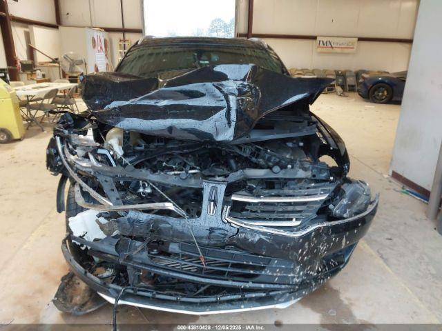 Lincoln MKC Reserve Image 14