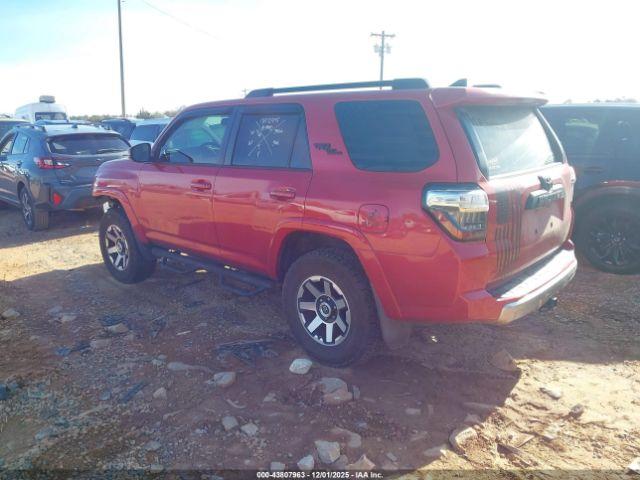 Toyota 4Runner Trd Off Road Premium Image 6