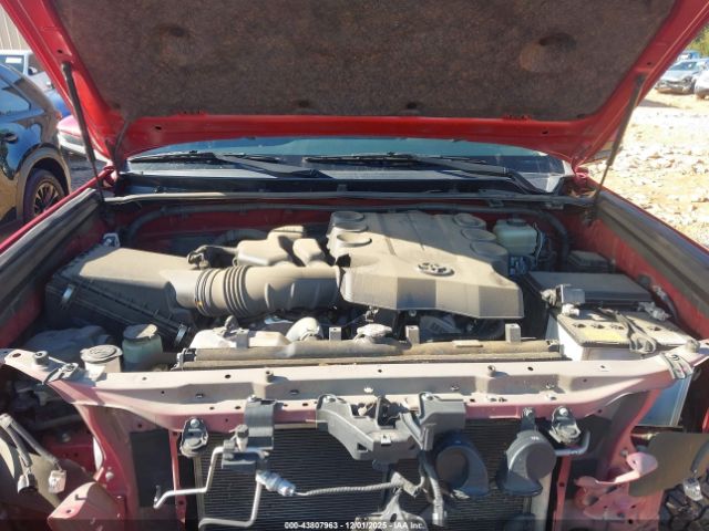 Toyota 4Runner Trd Off Road Premium Image 8