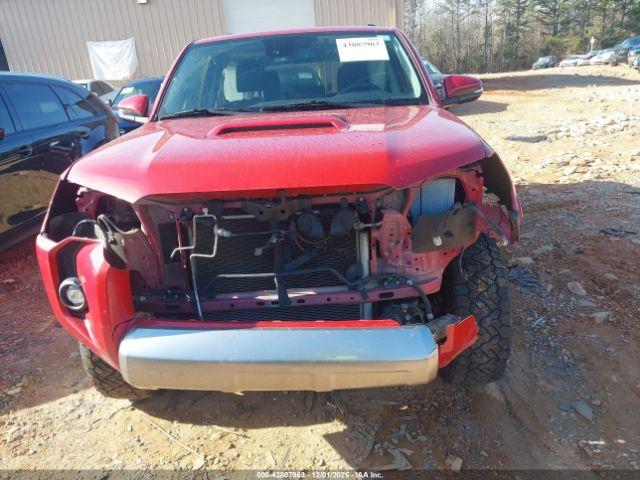 Toyota 4Runner Trd Off Road Premium Image 14