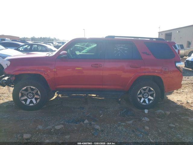 Toyota 4Runner Trd Off Road Premium Image 13