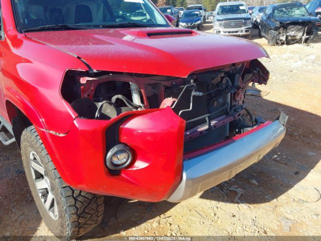 Toyota 4Runner Trd Off Road Premium Image 18