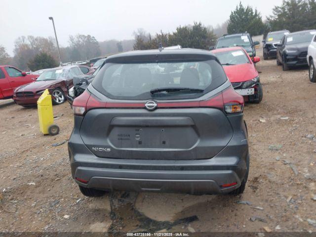 Nissan Kicks S Xtronic Cvt Image 2