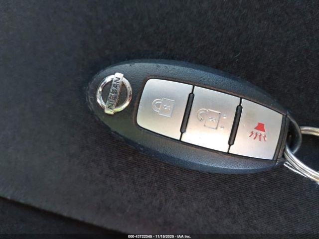 Nissan Murano S Image 10