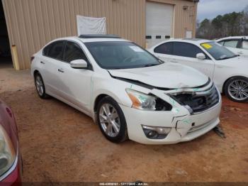  Salvage Nissan Altima