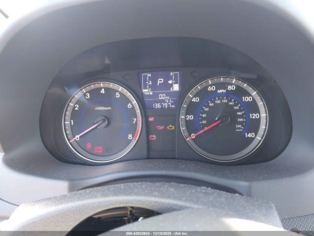 Hyundai ACCENT Se Image 8